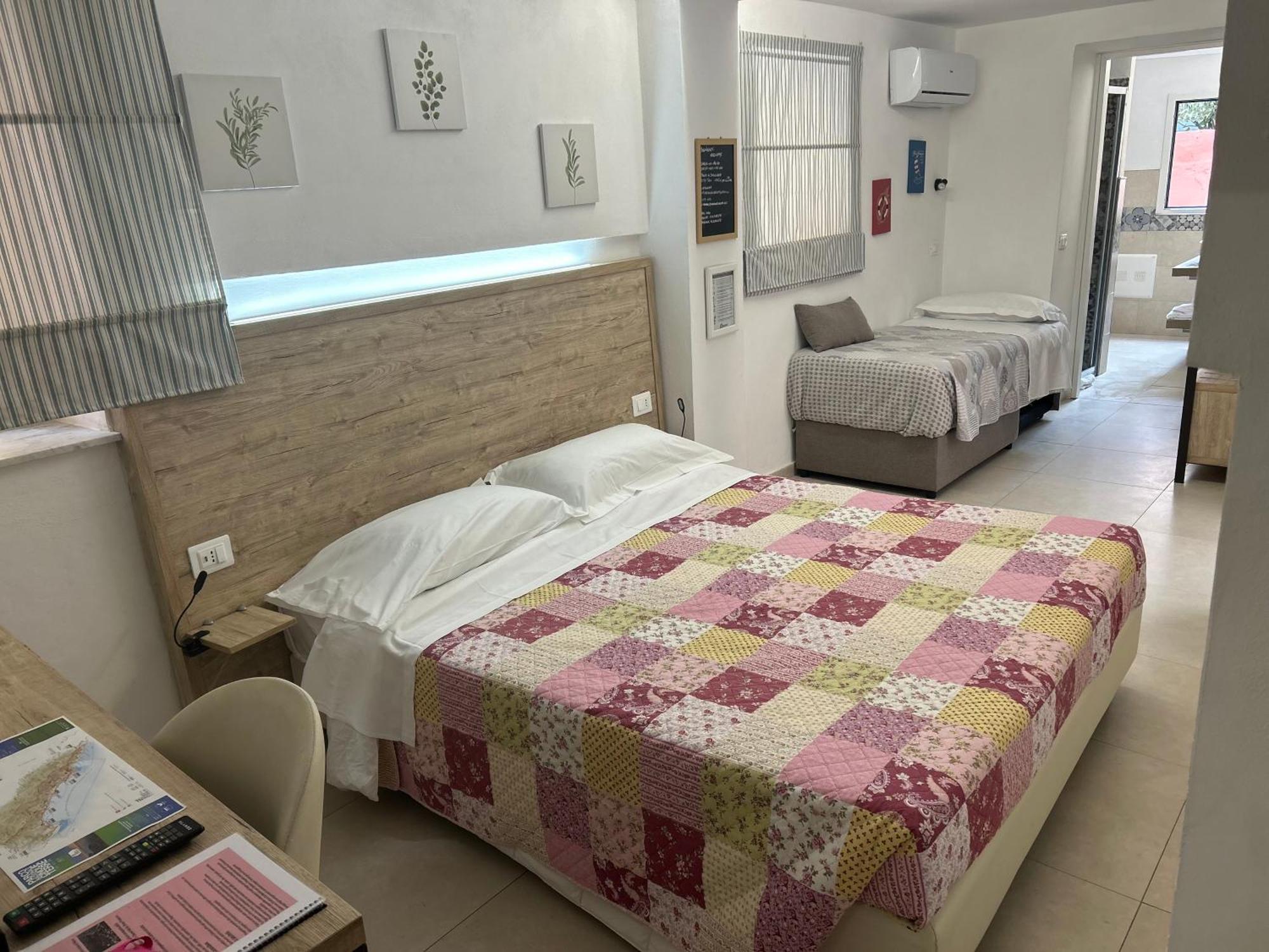 Pink House Garden Hotel Monterosso al Mare Exterior photo